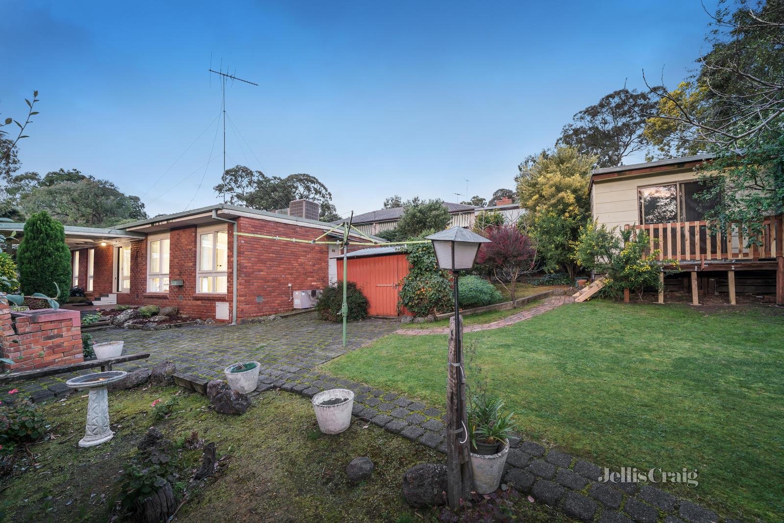 4 Tallow Wood Drive, Greensborough image 12