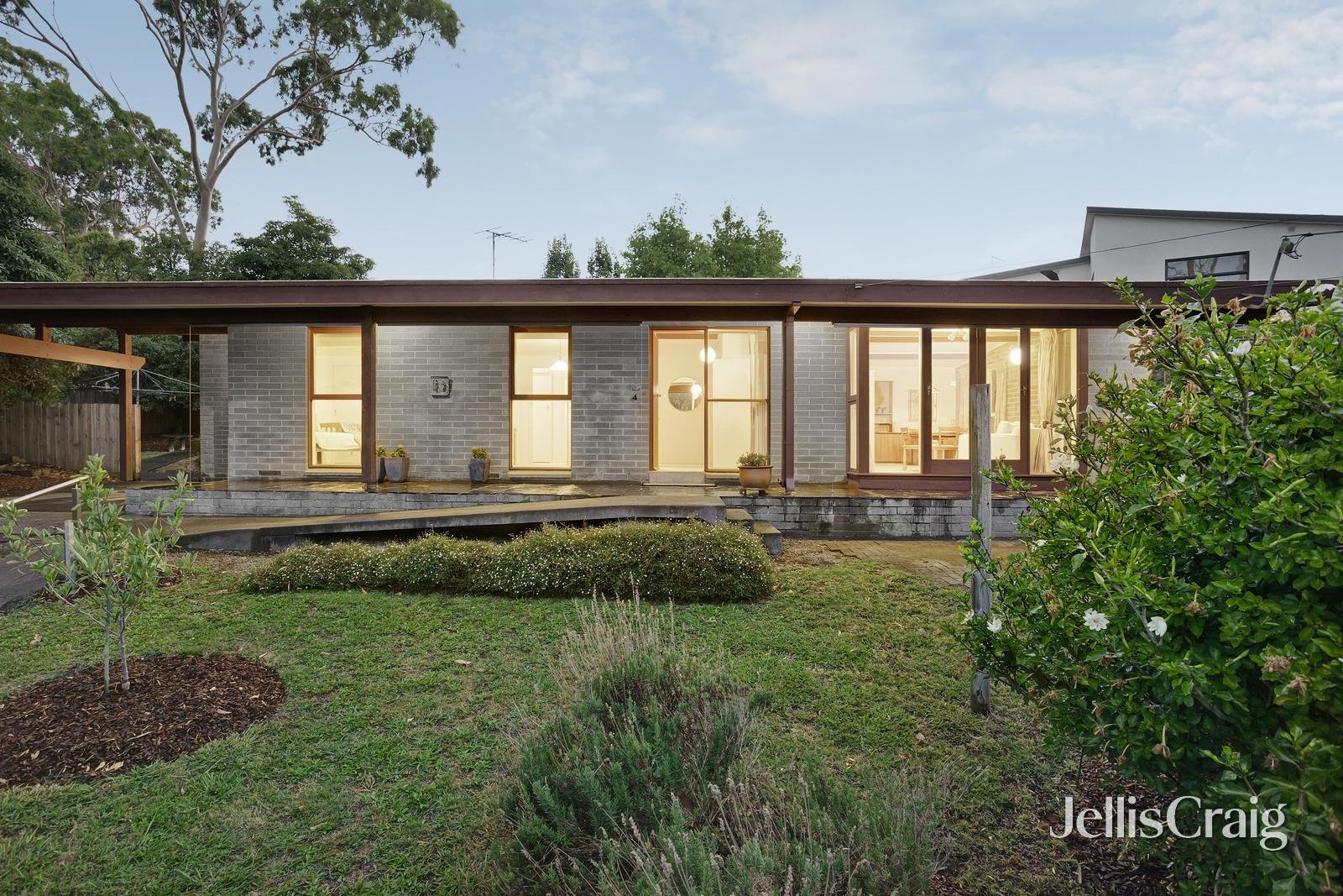 4 Temple Court, Templestowe&nbsp;Lower image 1