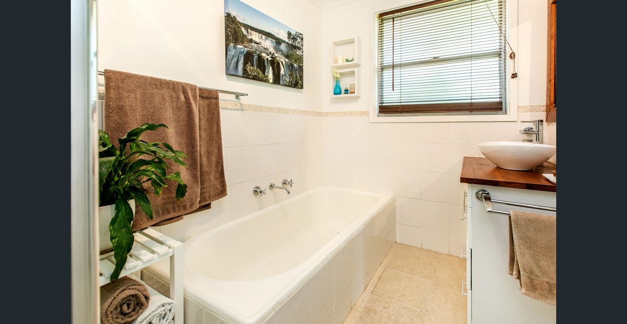 Property Gallery Thumbnail 5