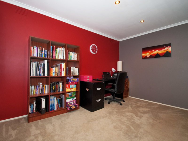 4 The Parkway, Chirnside Park image 9