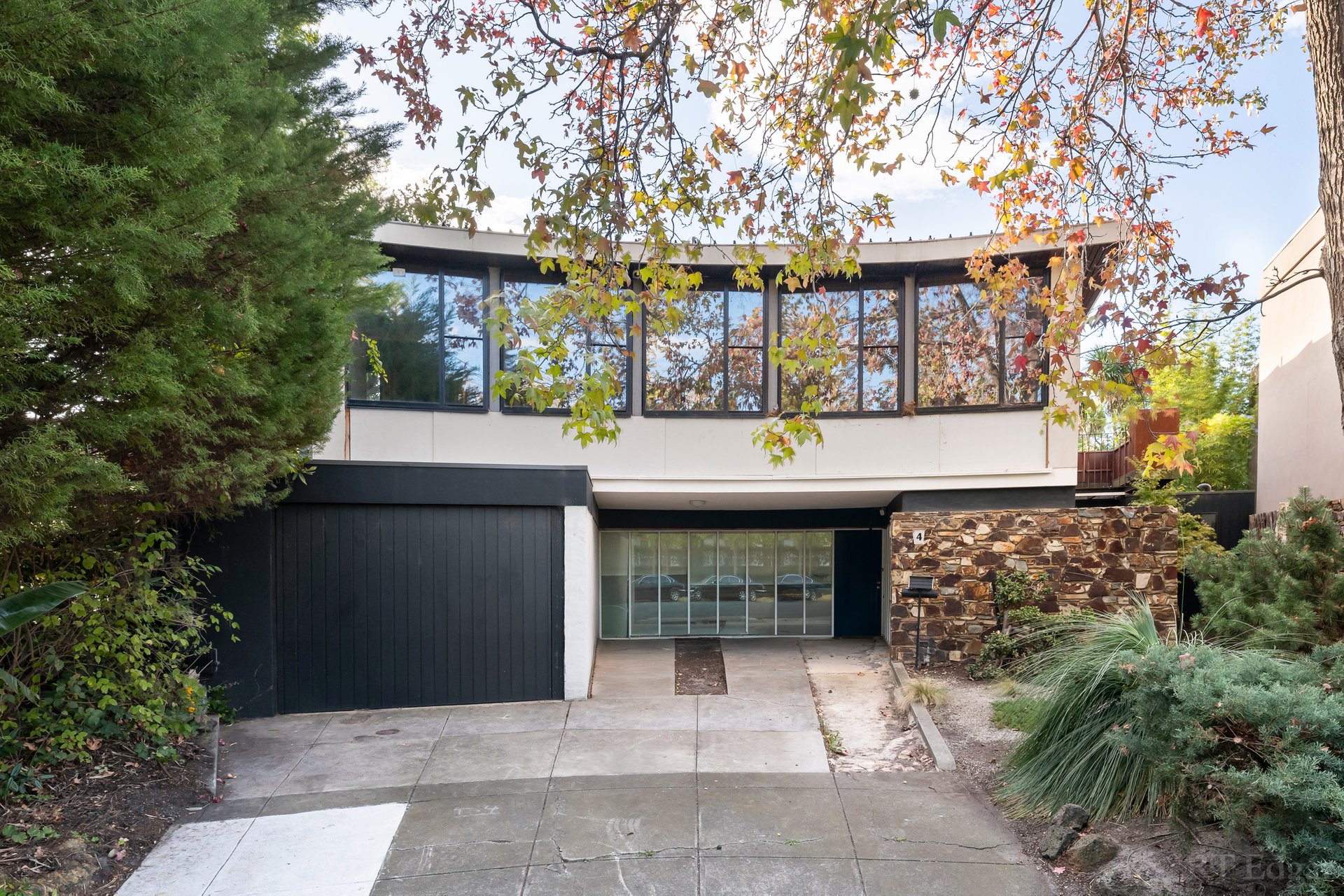 Property Gallery - Main Image