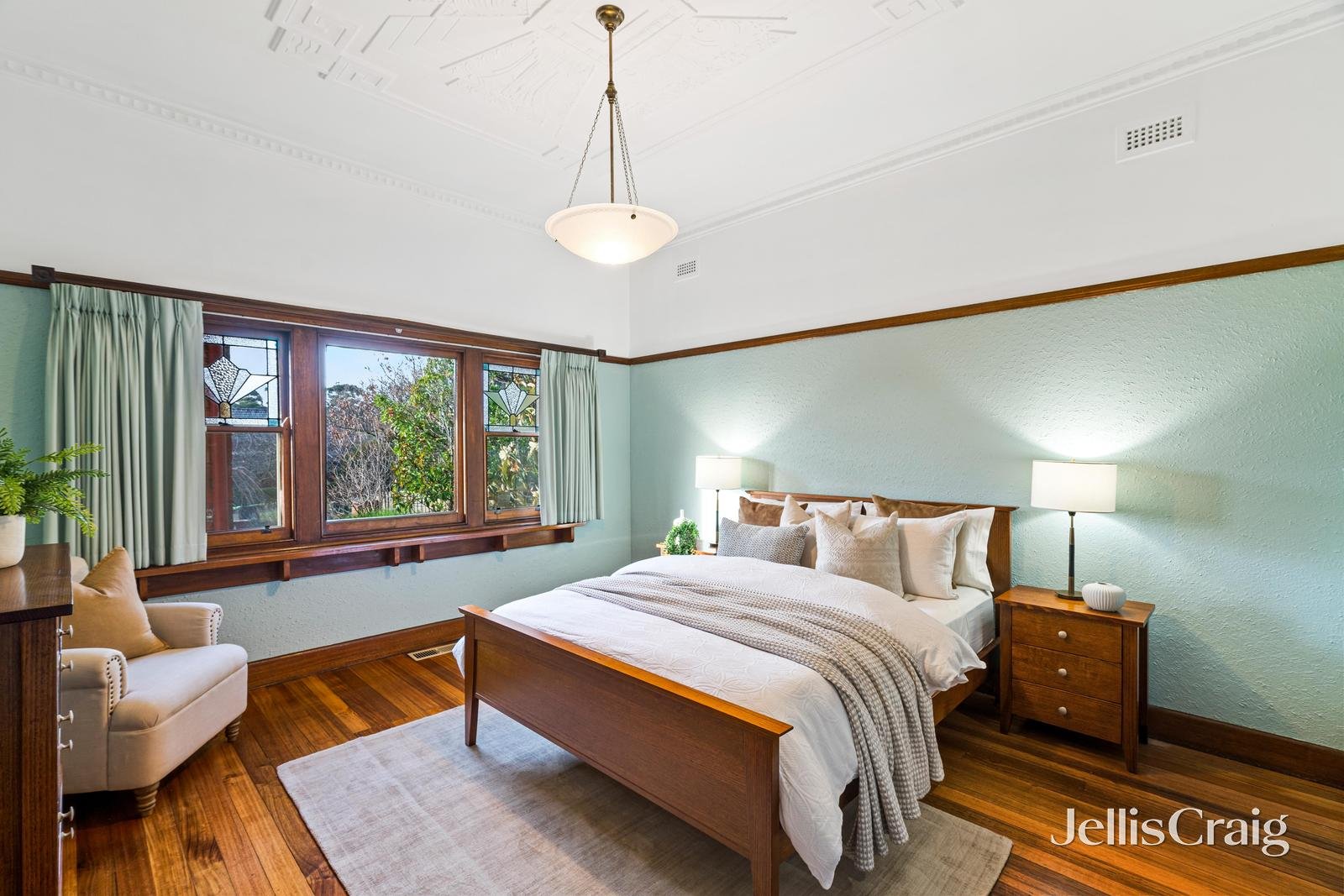 4 Thistle Street, Surrey Hills image 11