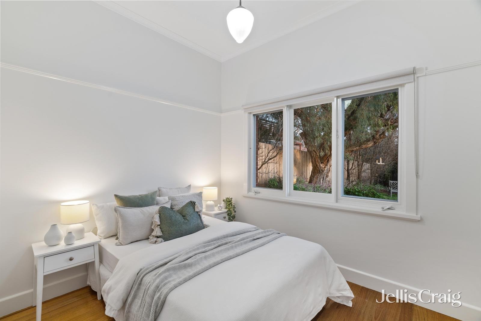 4 Thistle Street, Surrey Hills image 15