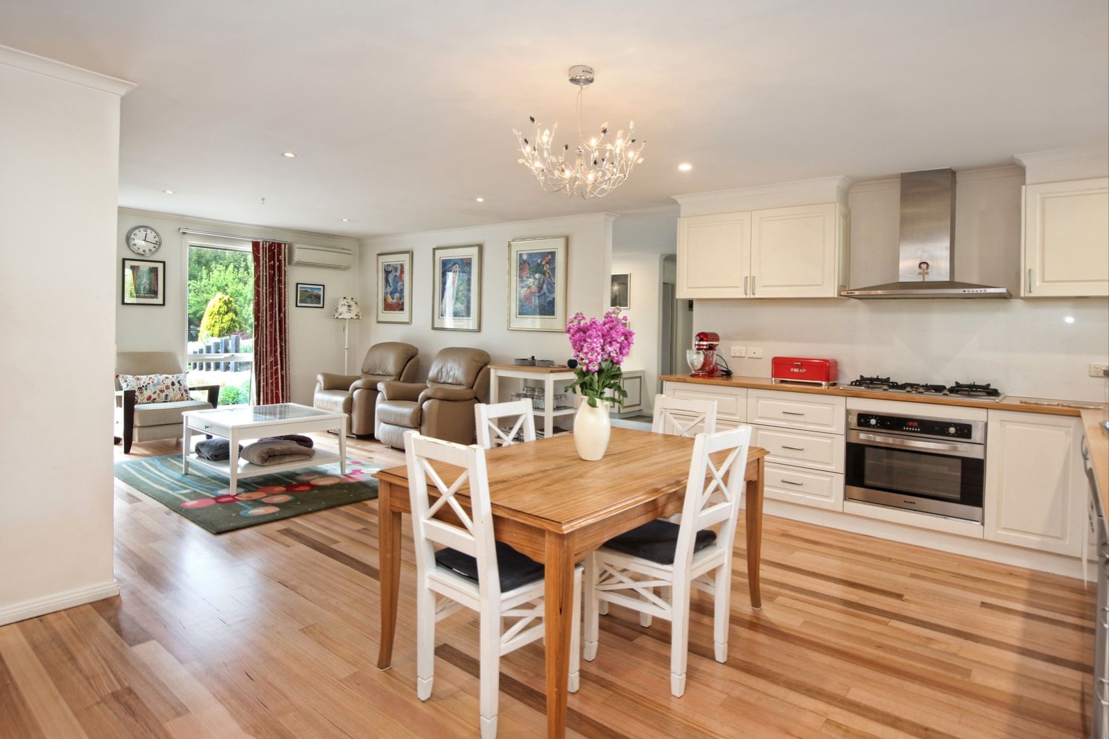 Property Gallery Thumbnail 3