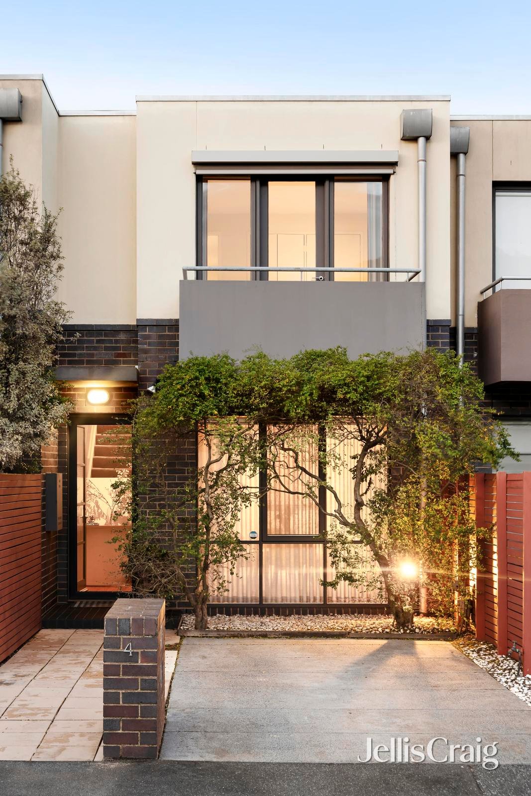 4 Thomas Street, Port Melbourne image 2