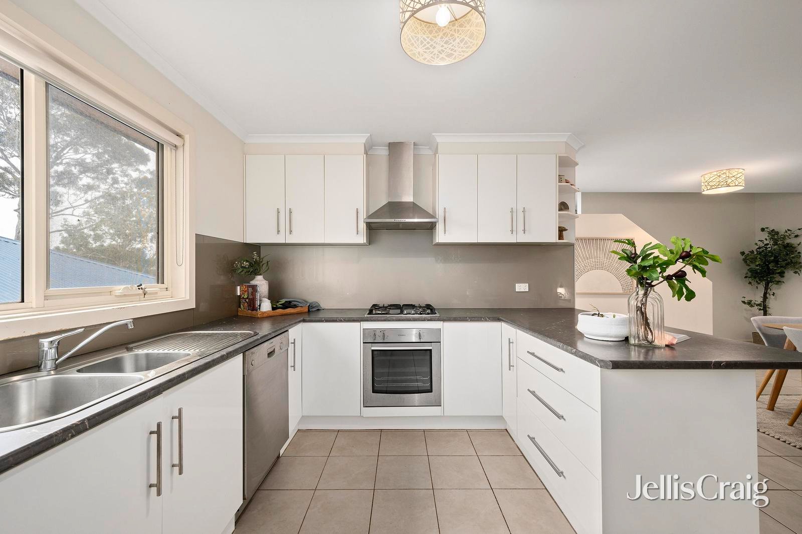 4 Thornton Court, Mooroolbark image 5