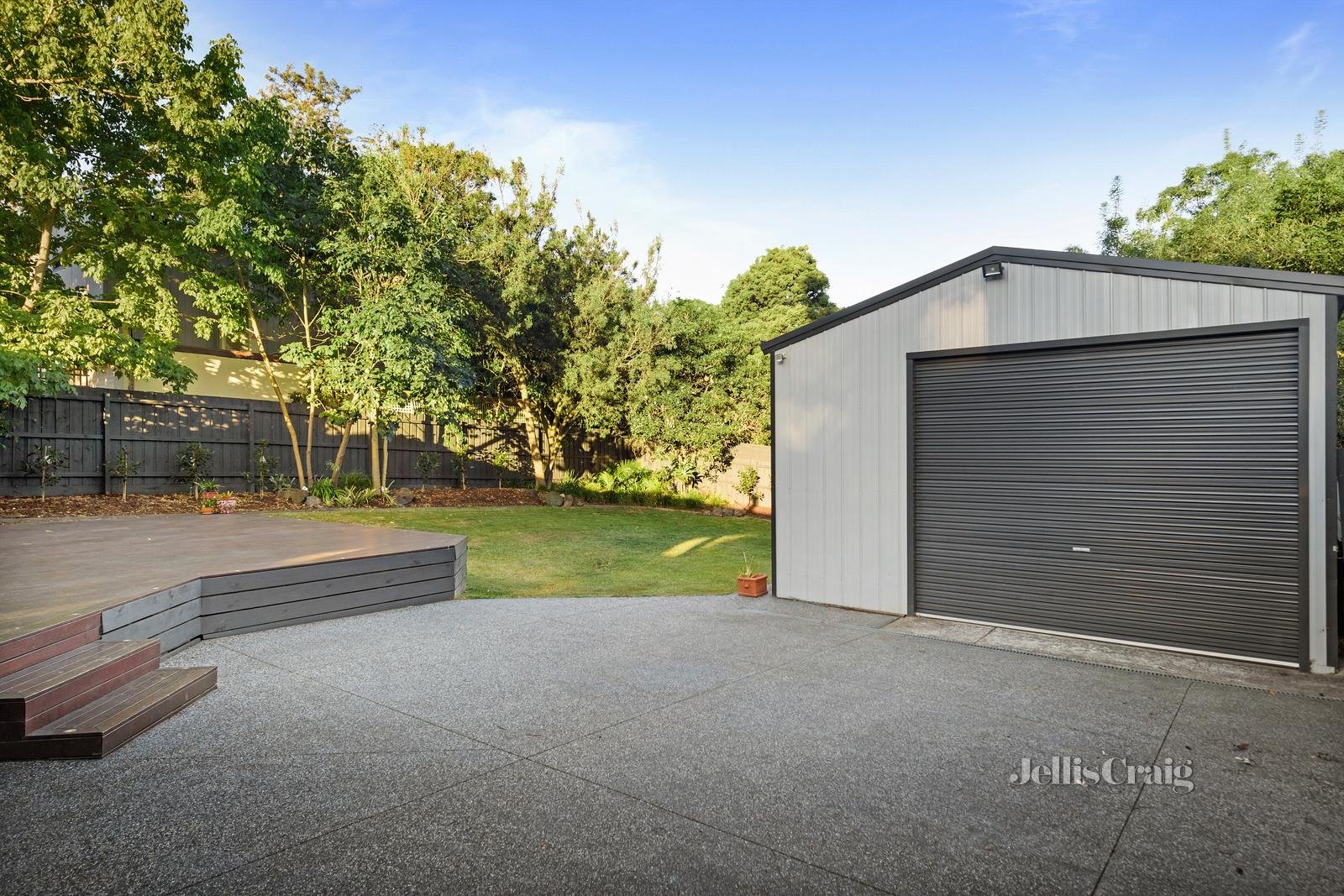 4 Toorac Drive, Briar Hill image 12