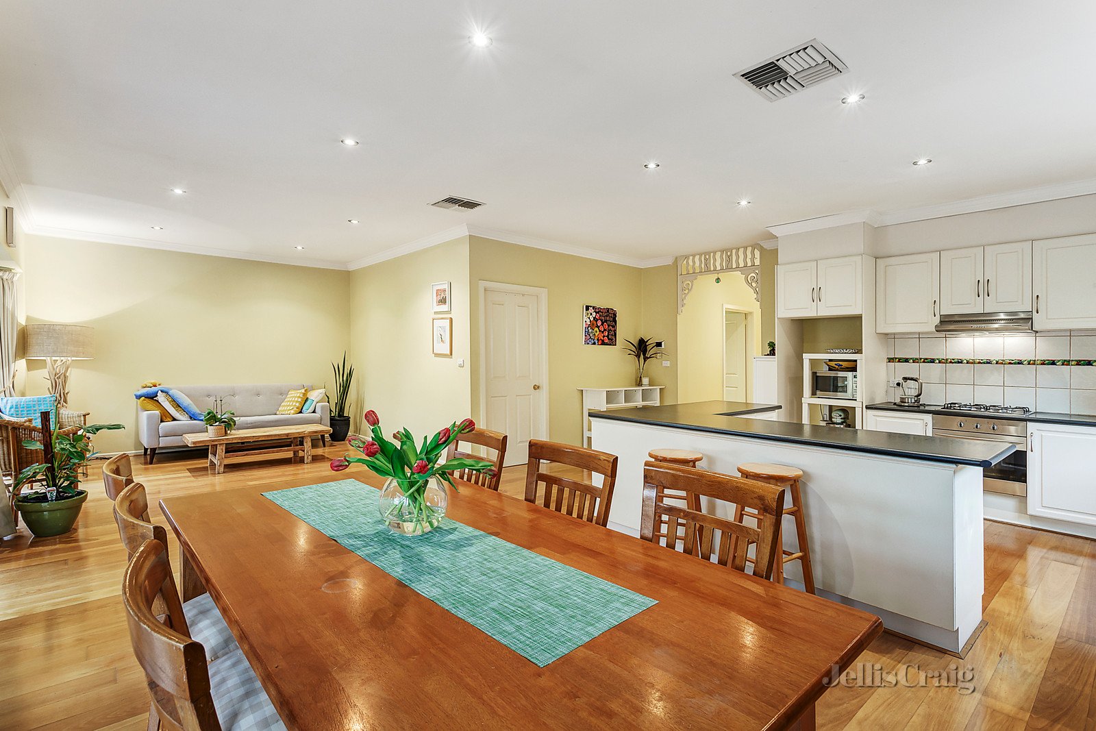 4 Tudor Road, Doncaster image 5