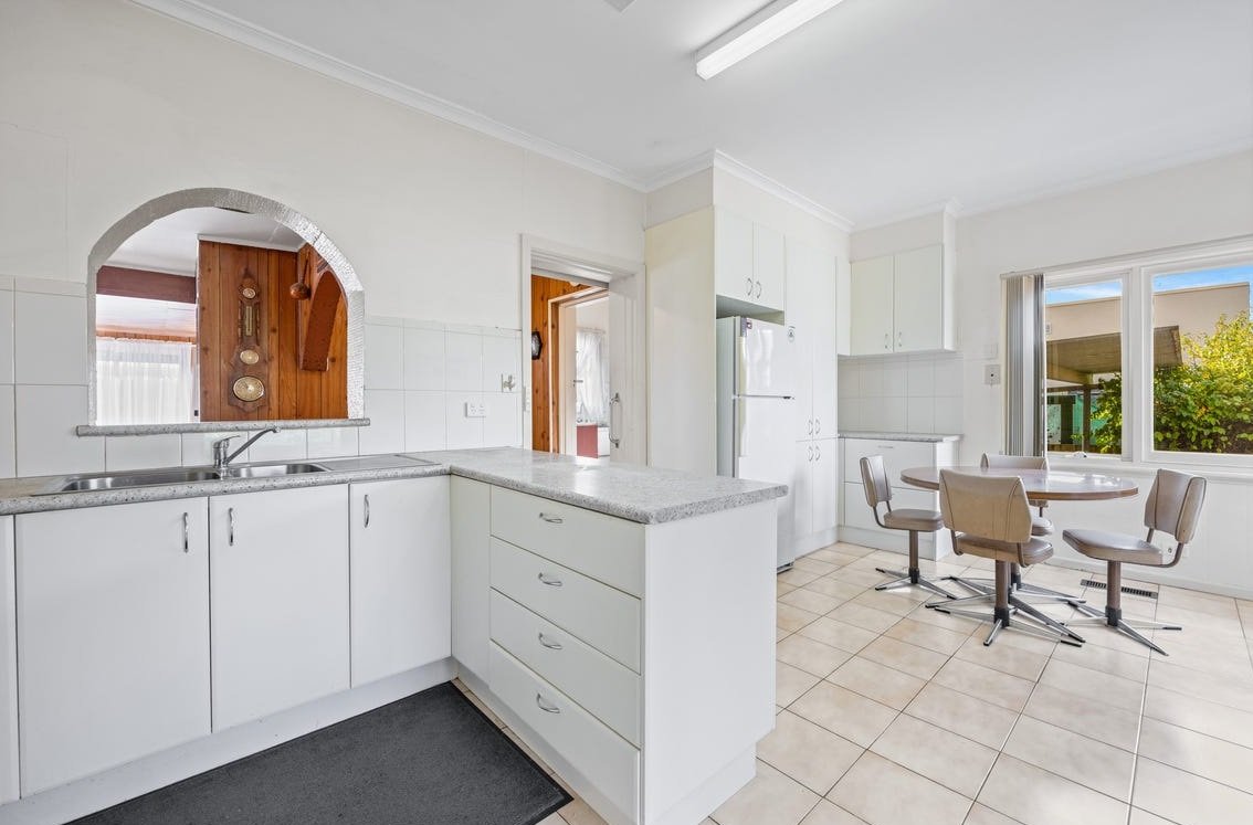 4 Twyford Street, Box Hill North image 6