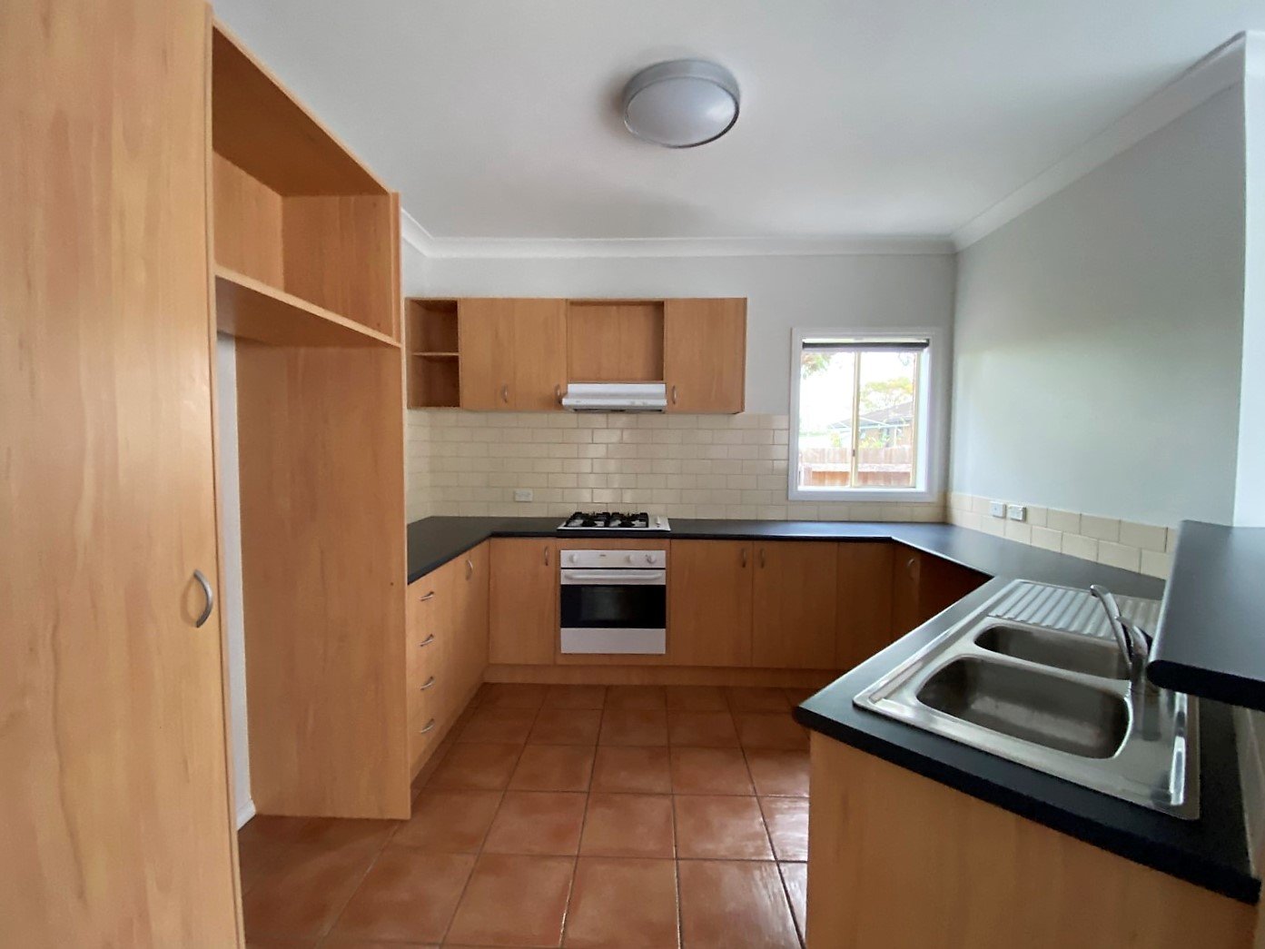 4 Victor Place, Lara image 3