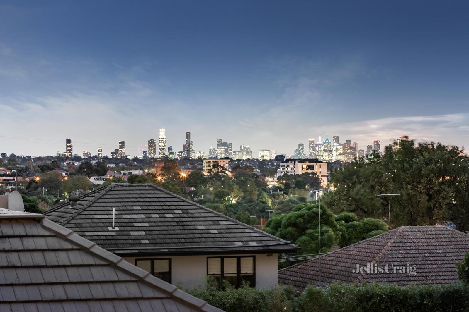 4 Wahroonga Court, Glen Iris image 15