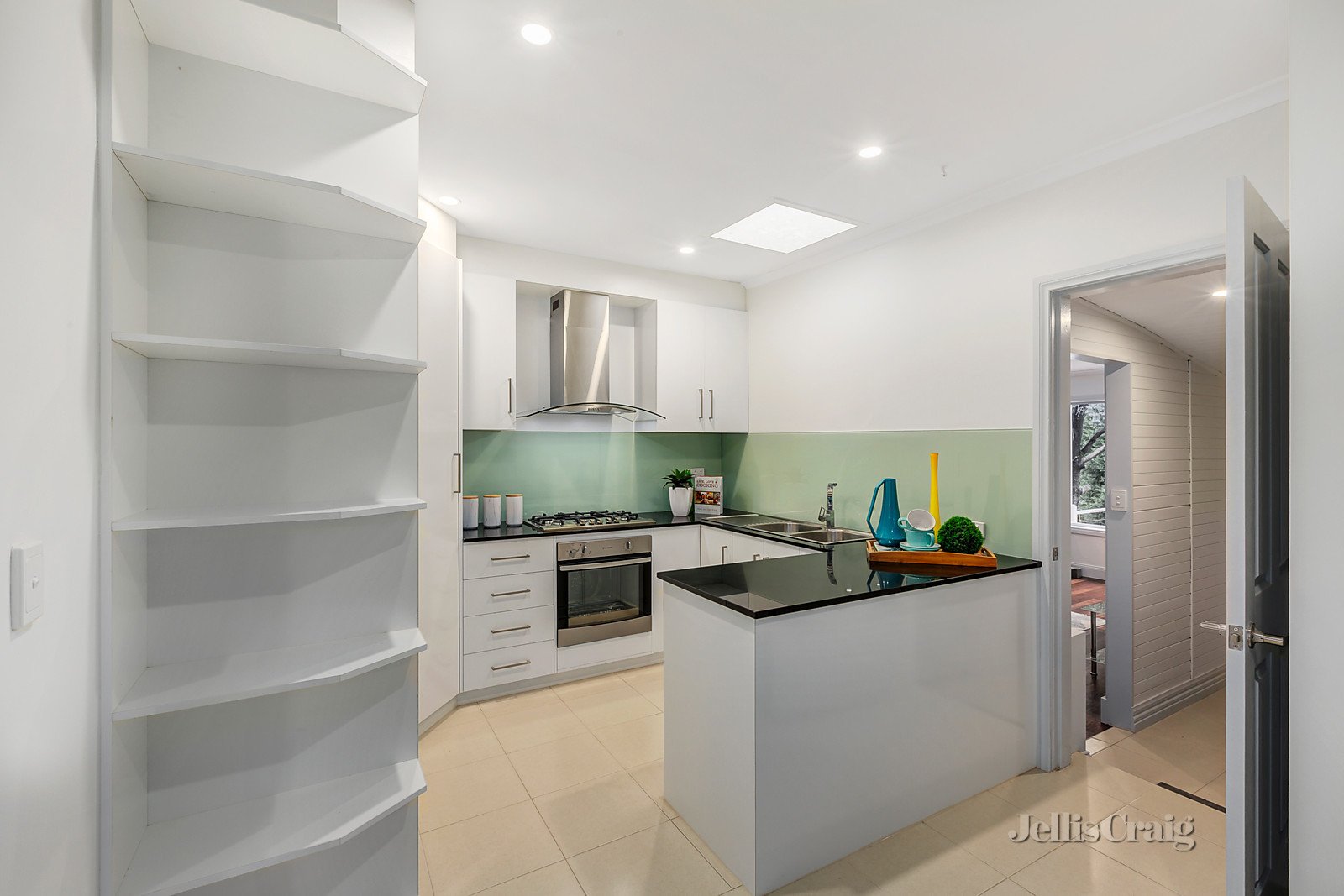 4 Warrien Court, Bayswater image 4