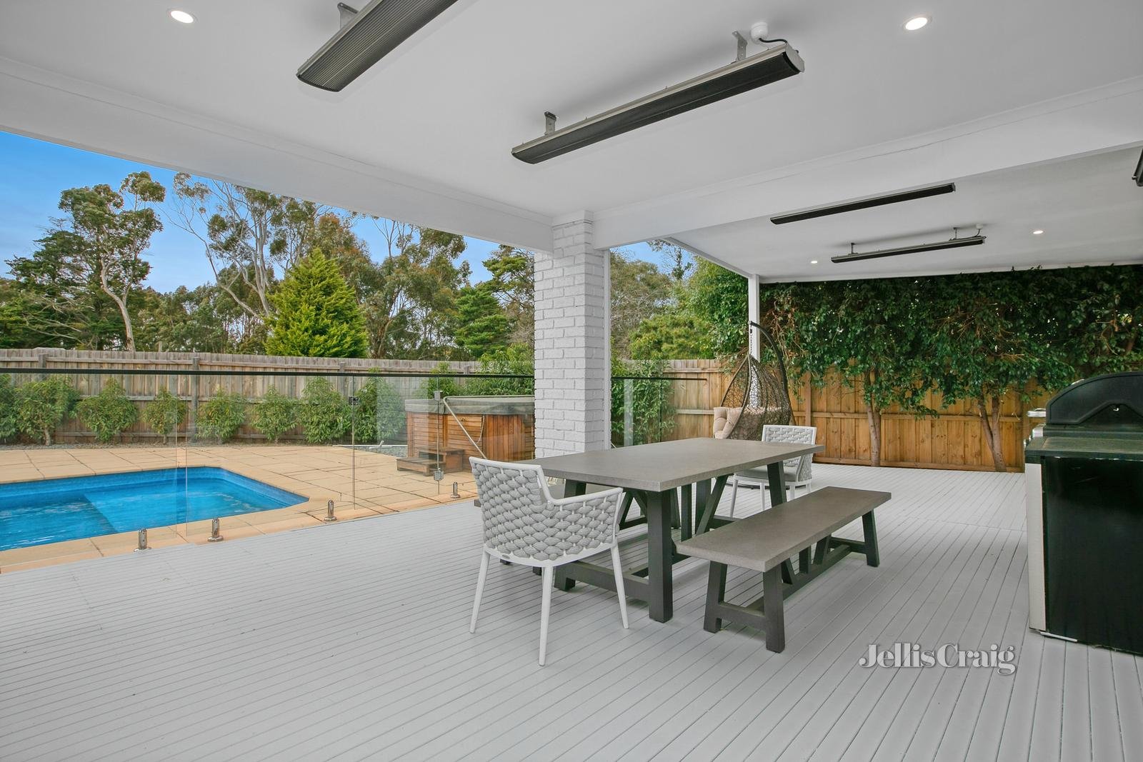 4 Waterford Place, Greensborough image 13