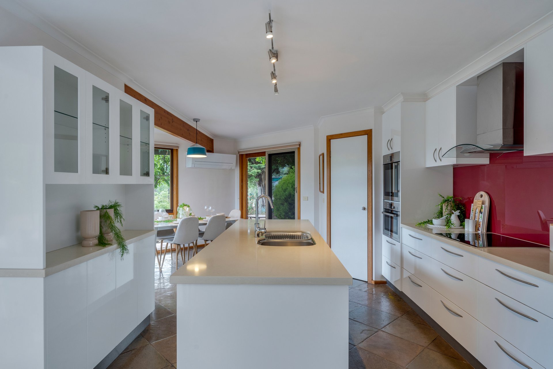 Property Gallery Thumbnail 8