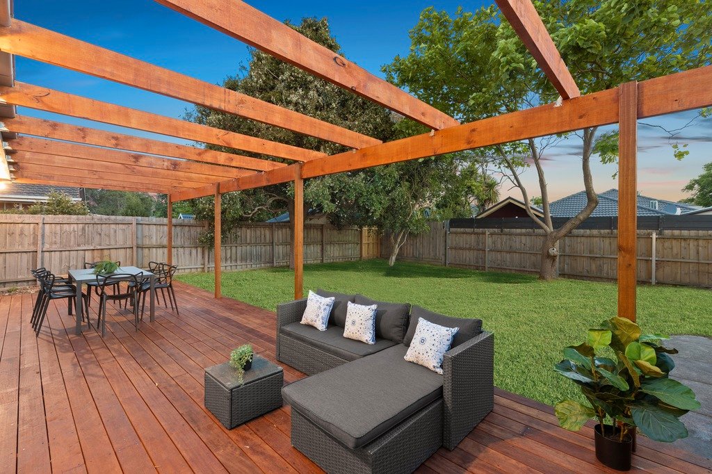 4 Willow Avenue, Cheltenham image 11