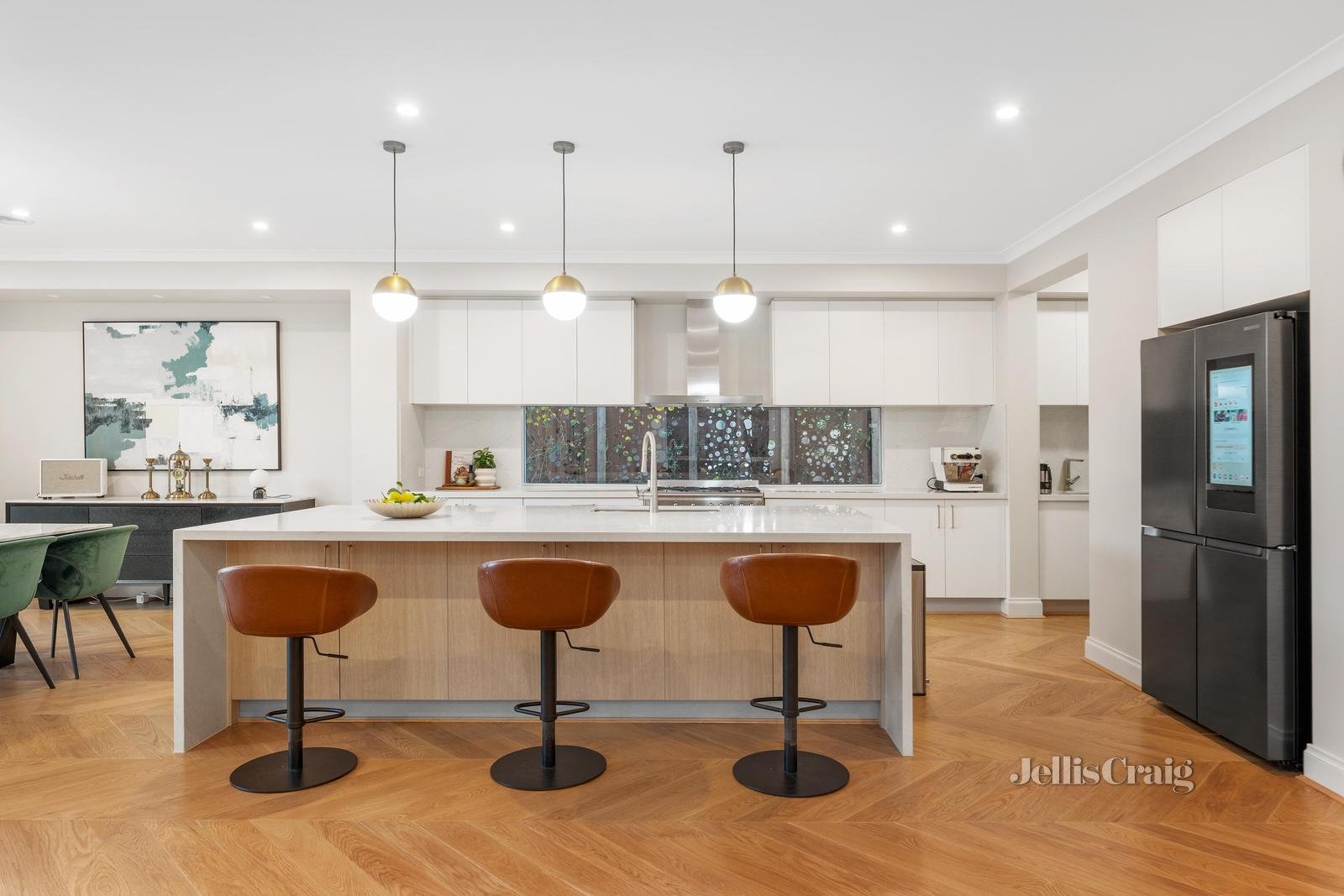 4 Willow Avenue, Glen Waverley image 6