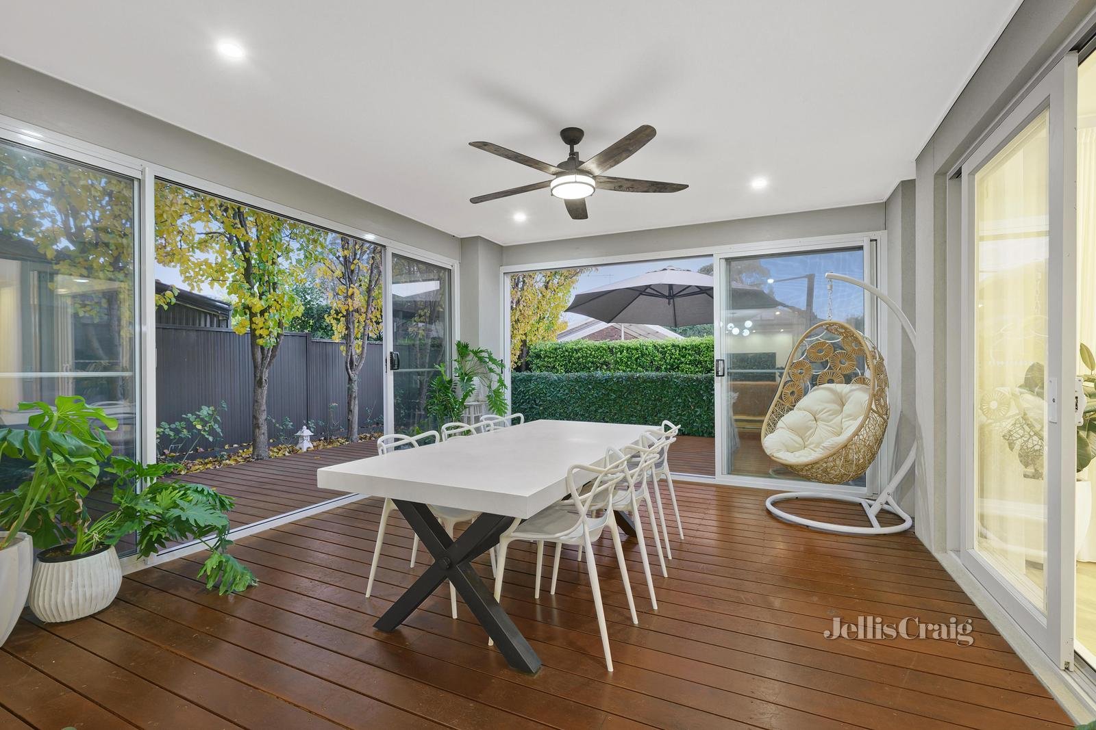 4 Willow Avenue, Glen Waverley image 11