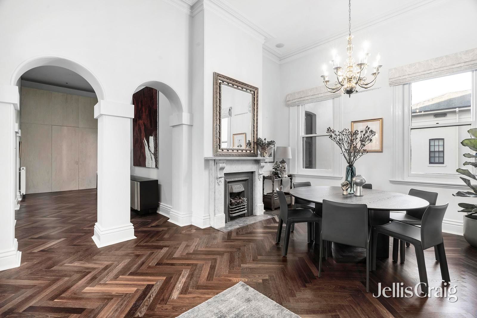 4 Wiltshire Drive, Kew image 5