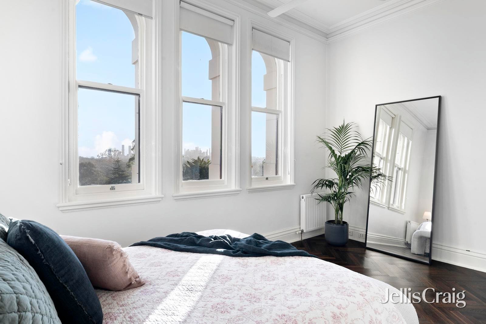 4 Wiltshire Drive, Kew image 13