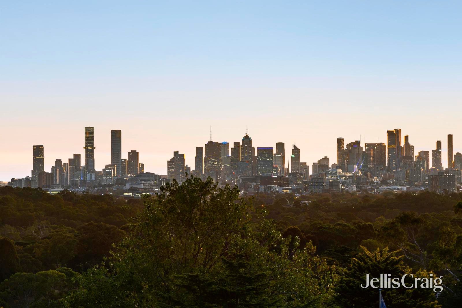 4 Wiltshire Drive, Kew image 24