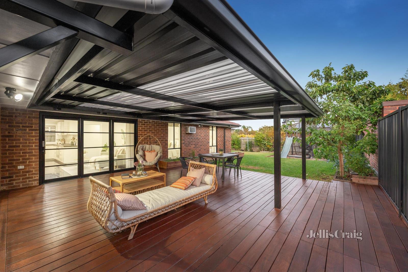4 Windermere Crescent, Mulgrave image 10