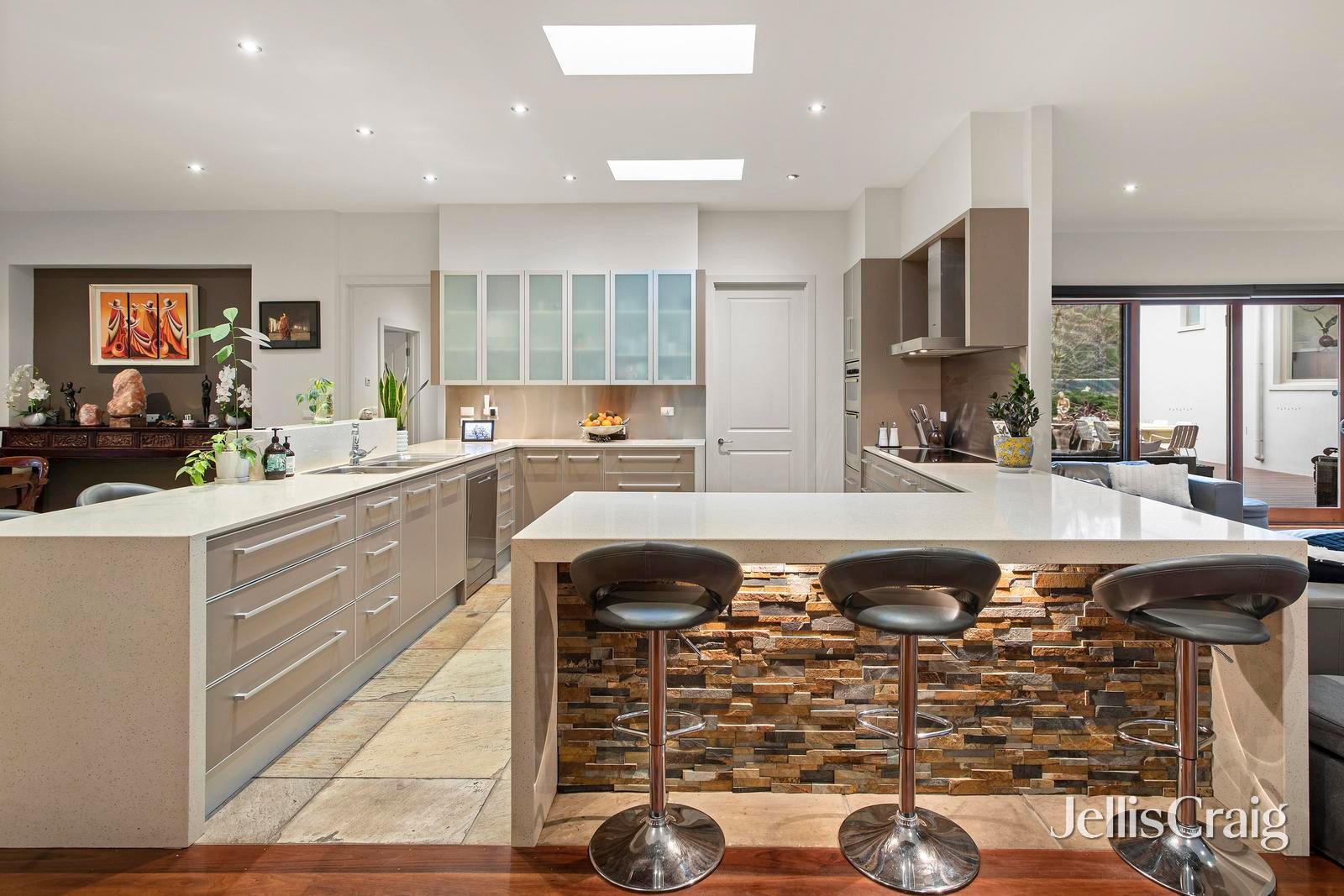 4 Winifred Court, Templestowe image 9