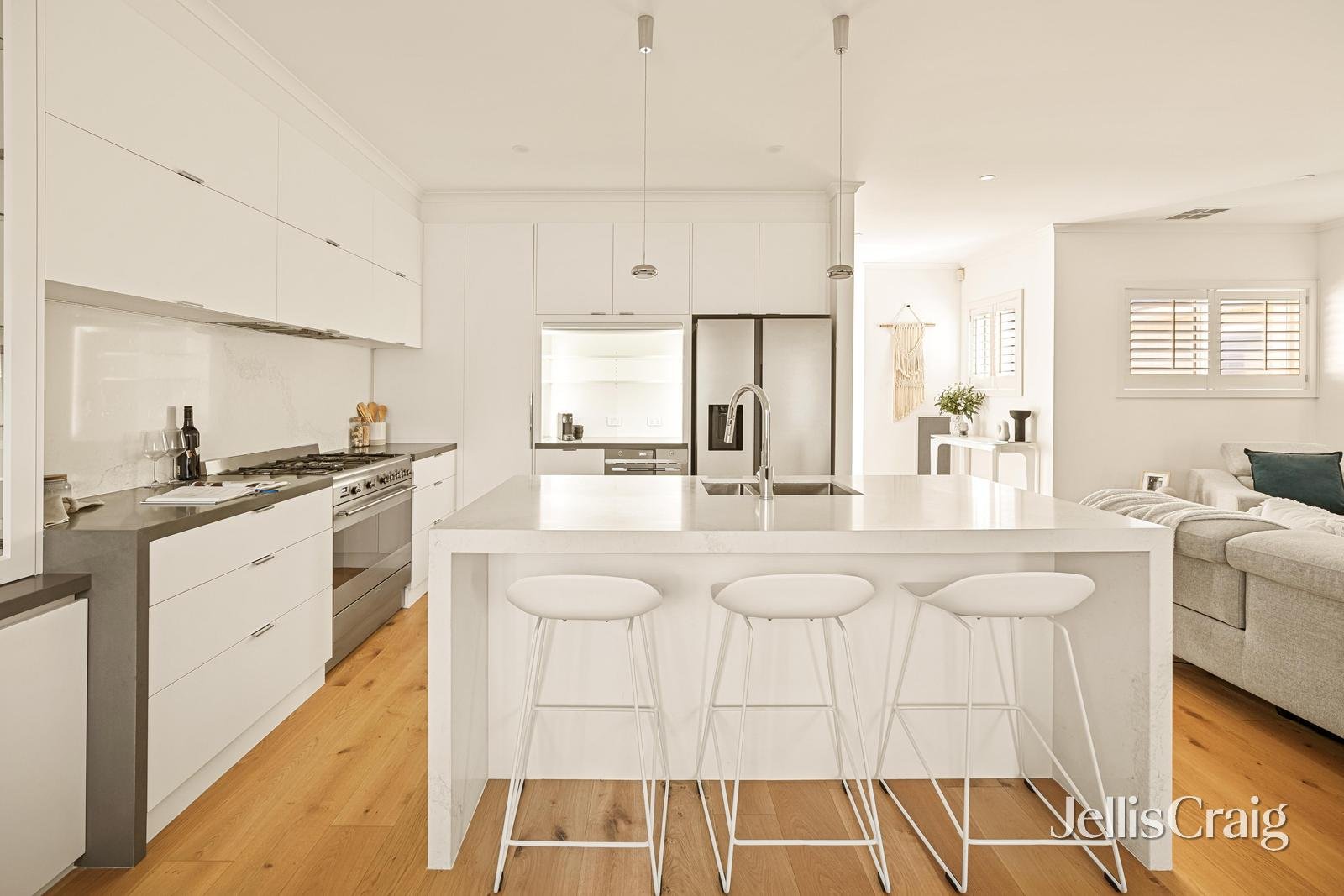 4 Wolstenholme Gardens, Bonbeach image 3