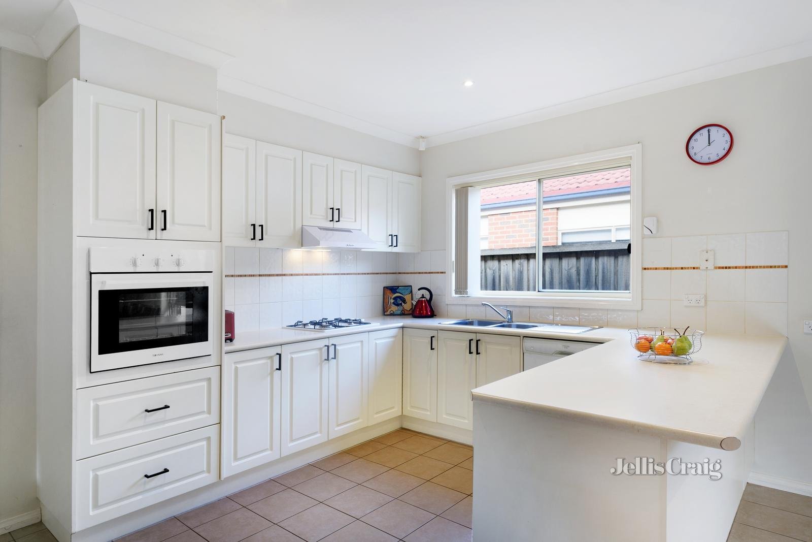 4 Wonga Mews, South Morang image 2