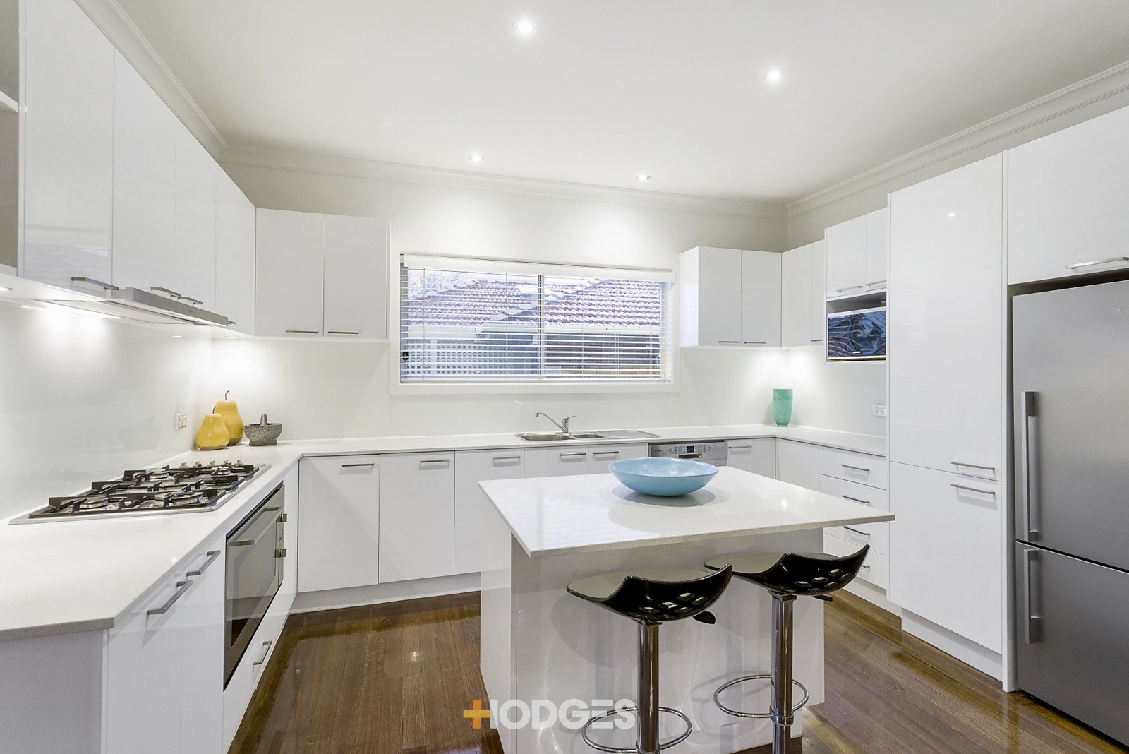 4 York Street, Strathmore image 4