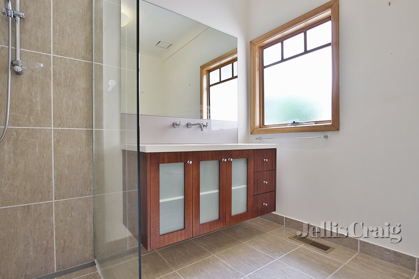 40 Alice Street, Mount&nbsp;Waverley image 3