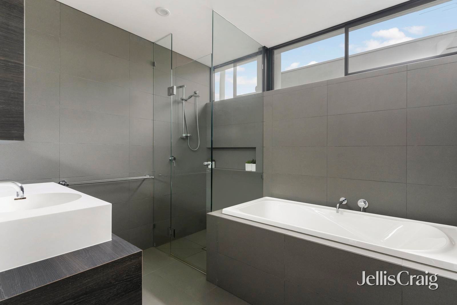 40 Allan Street, Aberfeldie image 10