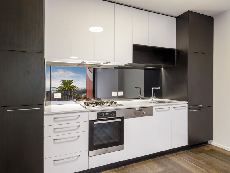 40 Beach Street, Port Melbourne image 4