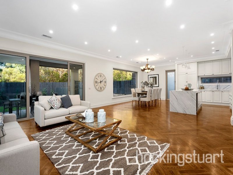 40 Bennett Parade, Kew East image 2