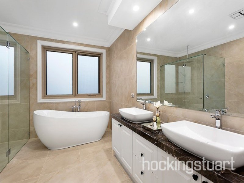 40 Bennett Parade, Kew East image 9