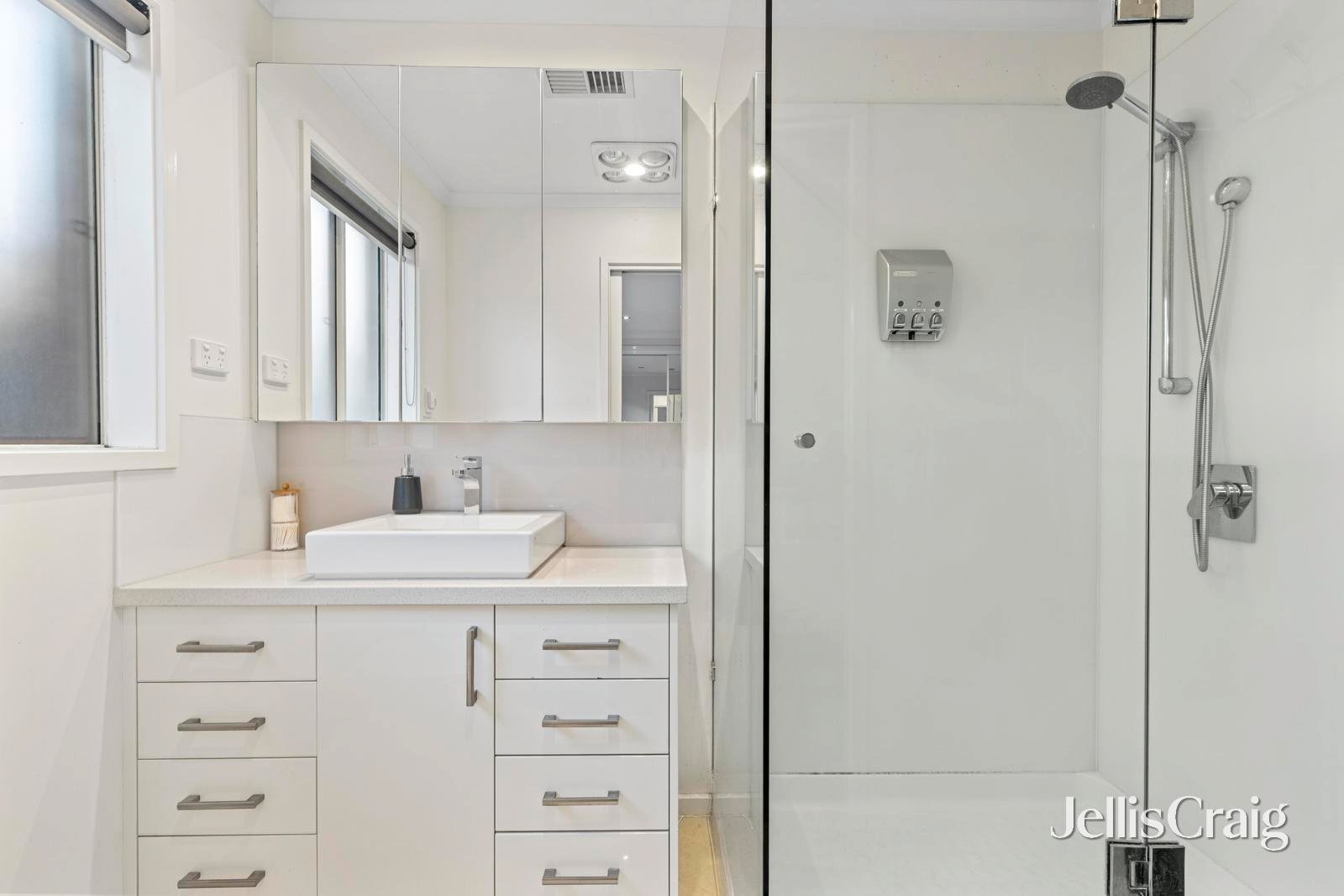 40 Bolwarra Street, Chadstone image 12