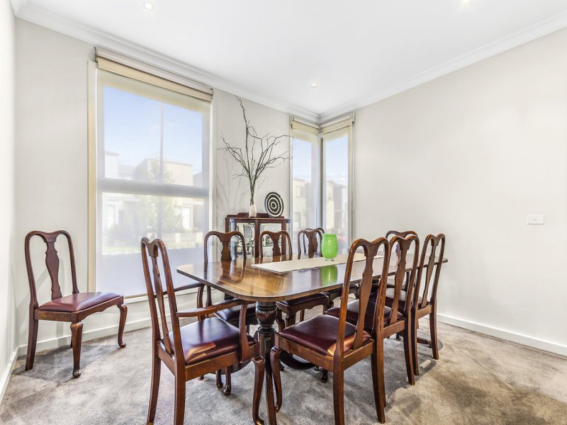 40 Brown Ave, Ascot Vale image 3