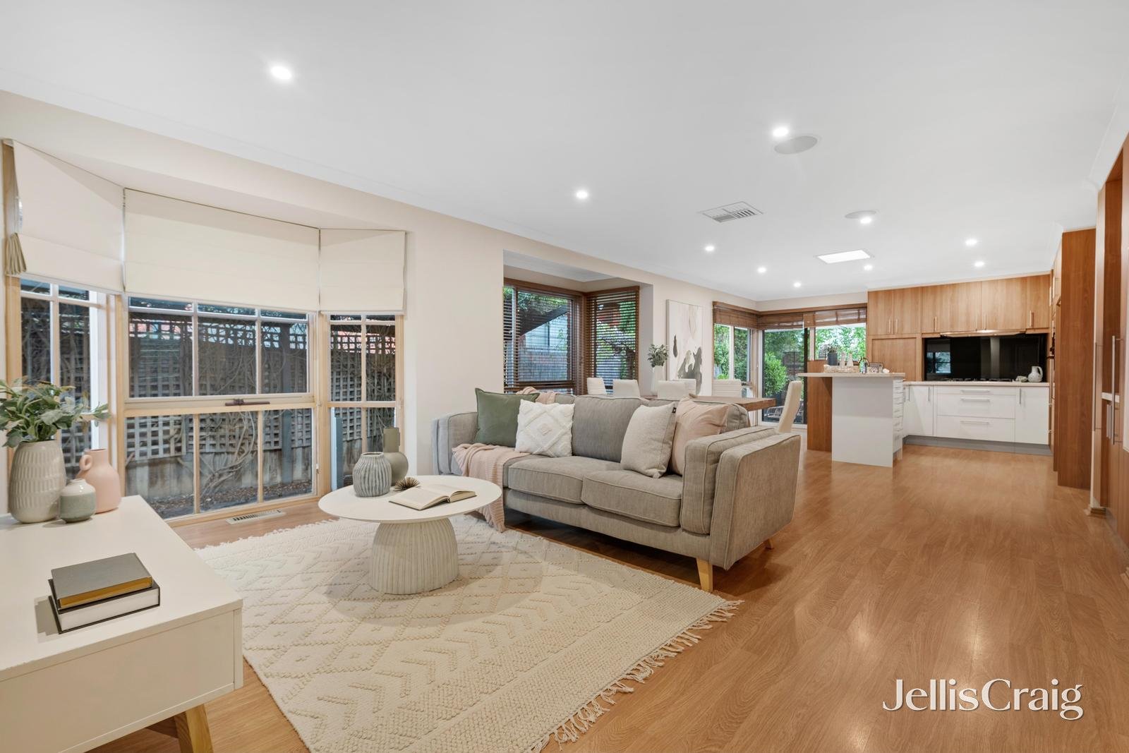 40 Canora Street, Blackburn South image 3