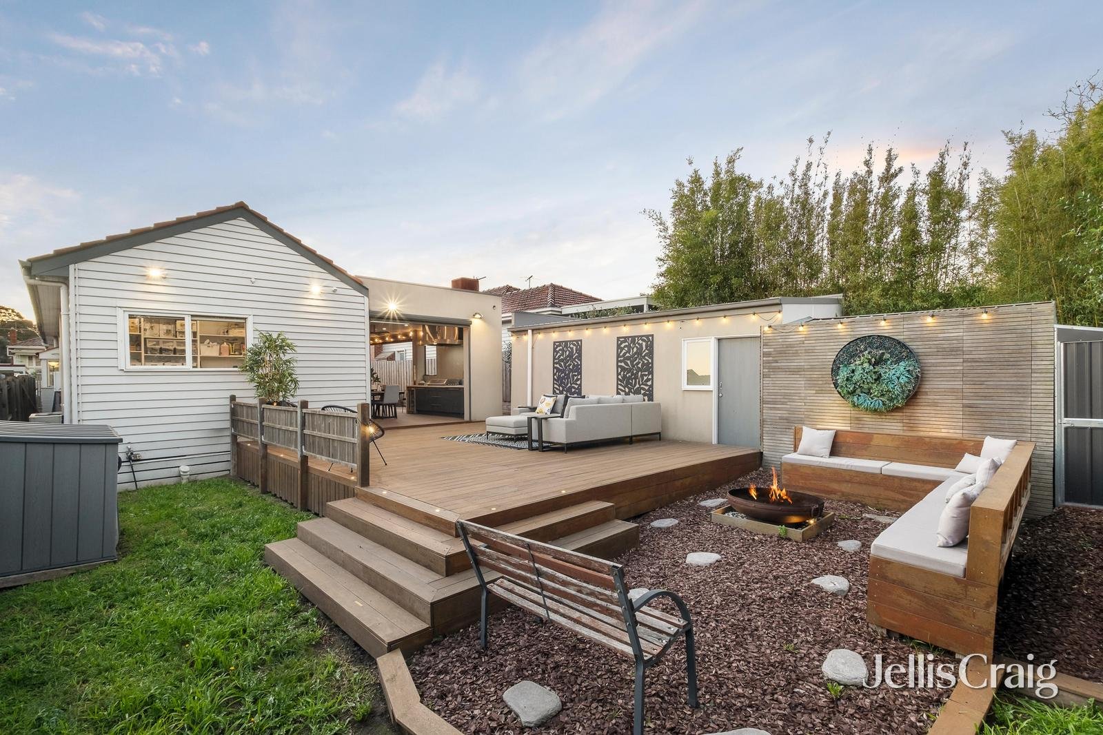 40 Carrington Street, Pascoe Vale South image 2