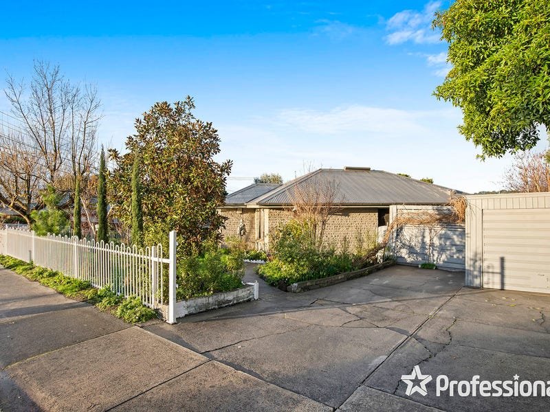 40 Carronvale Road, Mooroolbark image 16