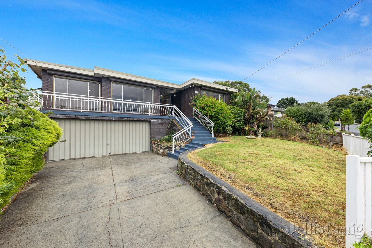 40 Castleton Road, Viewbank image 1