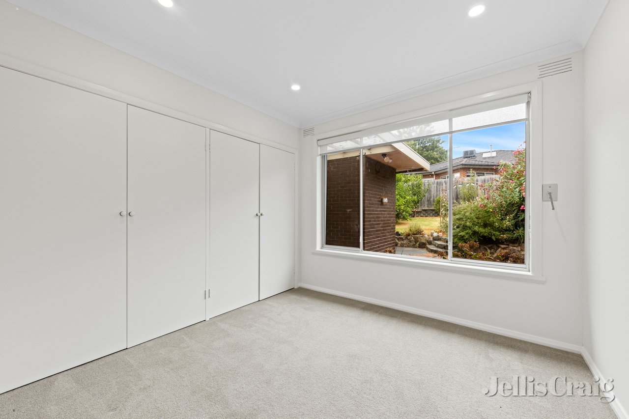 40 Castleton Road, Viewbank image 6