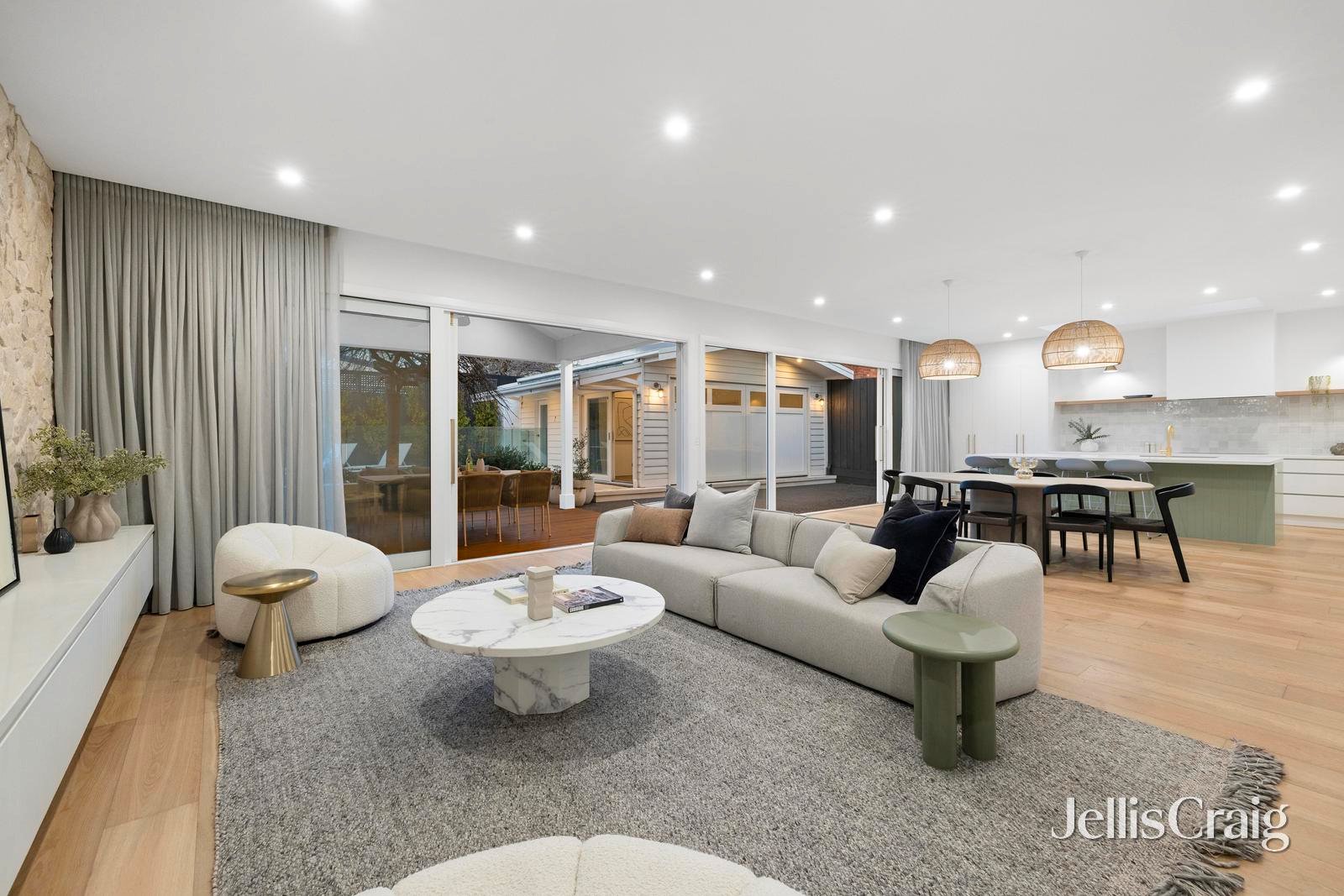 40 Castlewood Street, Bentleigh East image 5