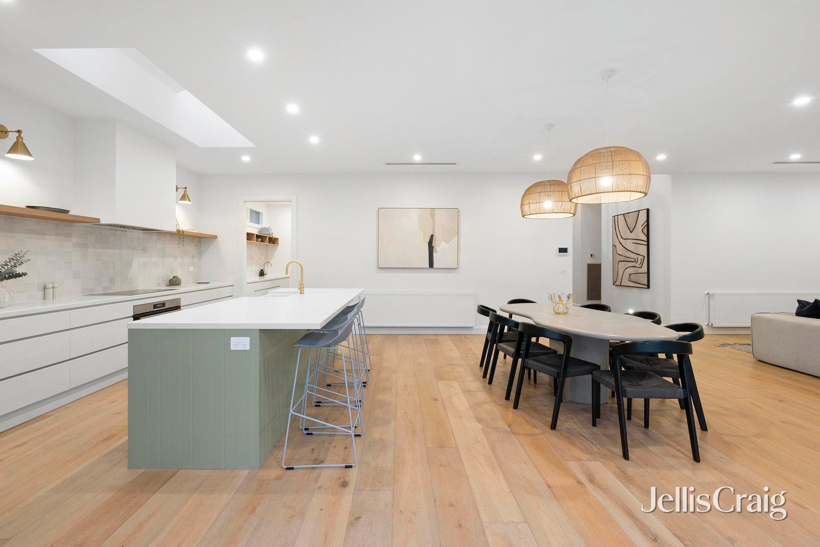 40 Castlewood Street, Bentleigh East image 8