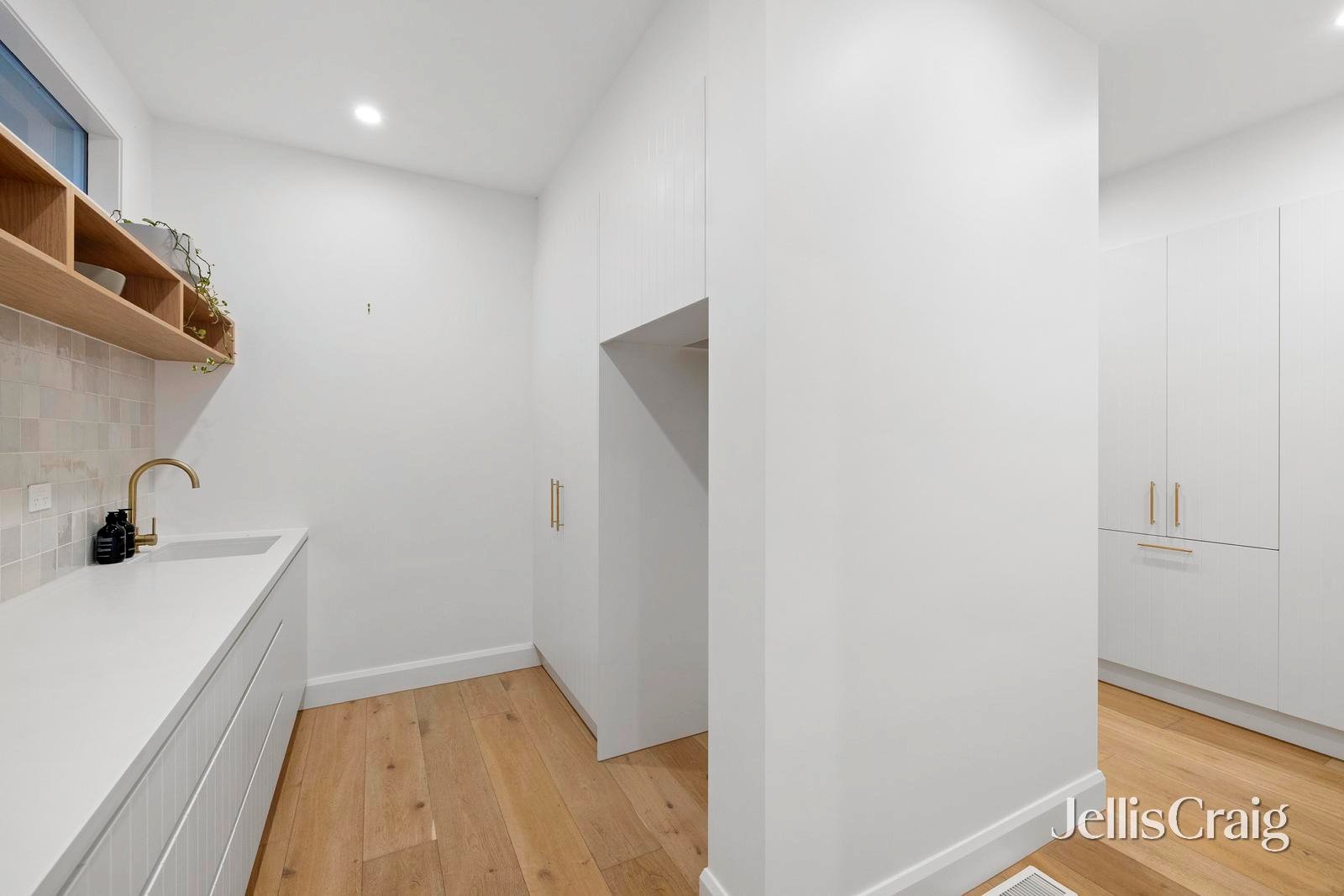 40 Castlewood Street, Bentleigh East image 9