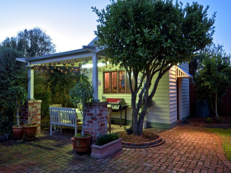 40 Clarence Street, Geelong West image 16