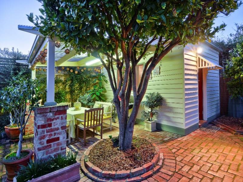 40 Clarence Street, Geelong West image 18