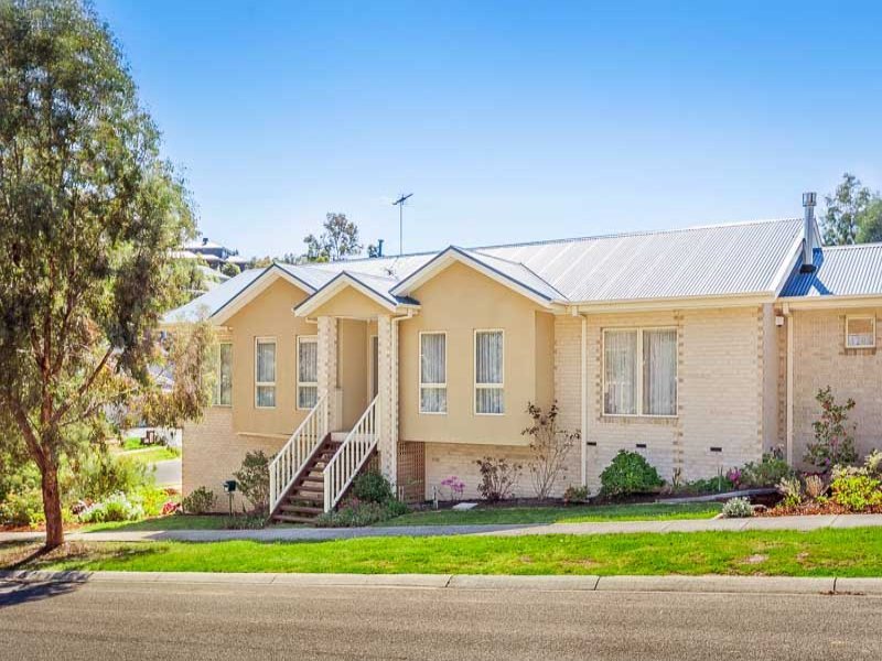 40 Diamond Views Drive, DIAMOND CREEK VIC 3089