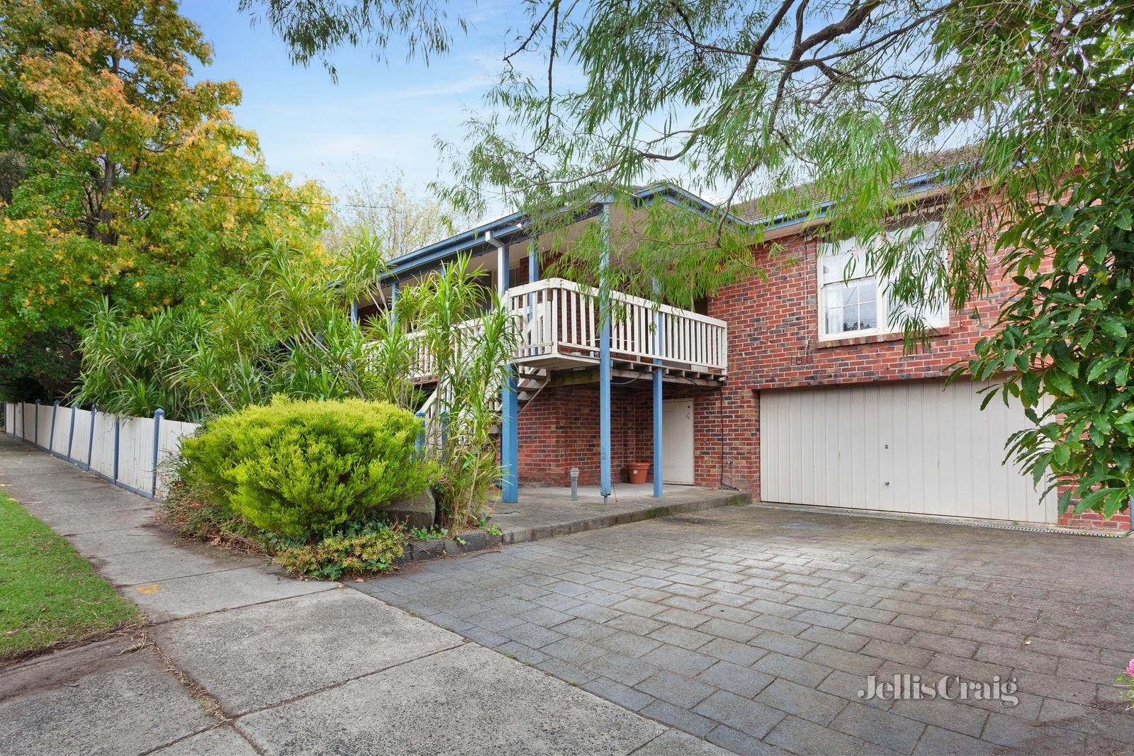 40 Erasmus Street, Surrey Hills image 2