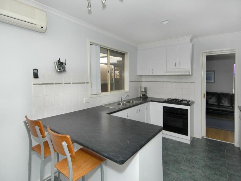 40 Filipi Drive, St Albans Park image 4