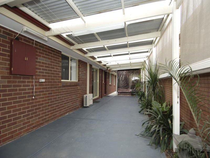 40 Filipi Drive, St Albans Park image 5